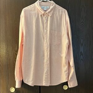 Old Navy men’s long sleeved pink and white striped, button down shirt. Size XL